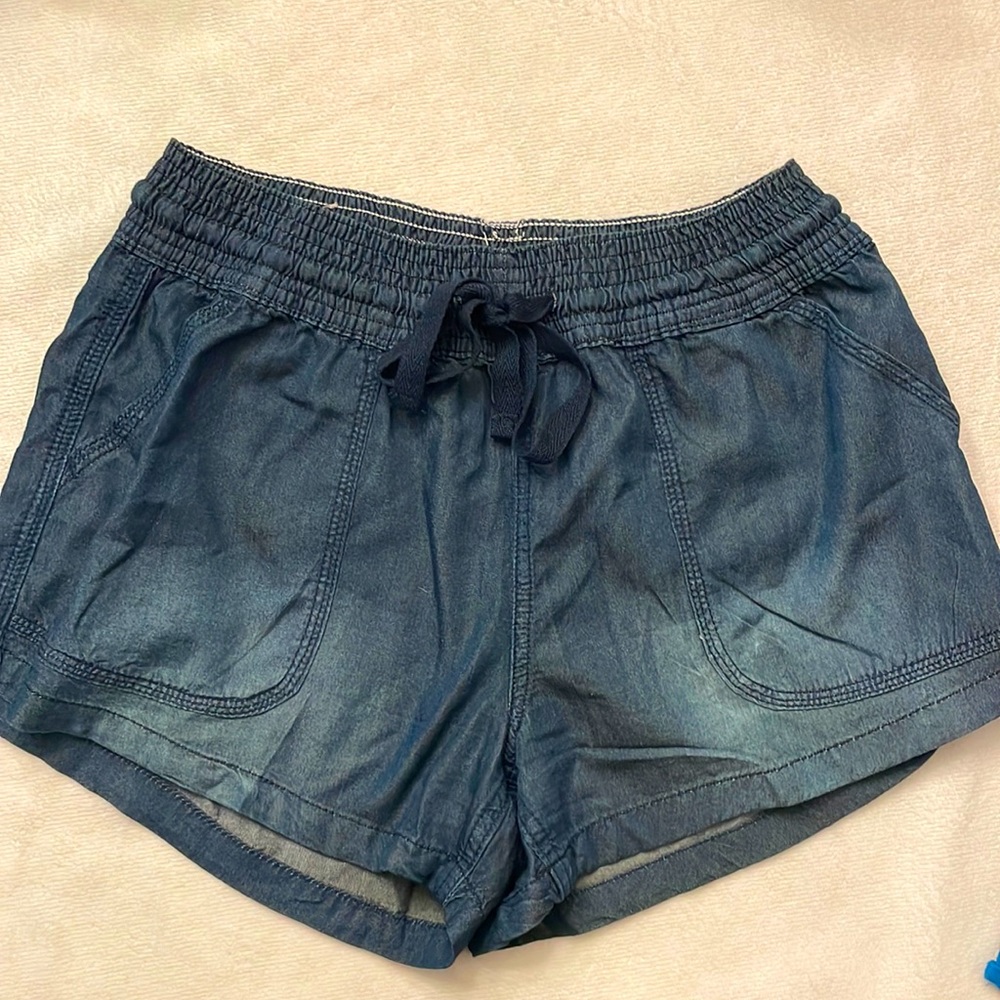 Altar’d State Dark Chambray Shorts M
